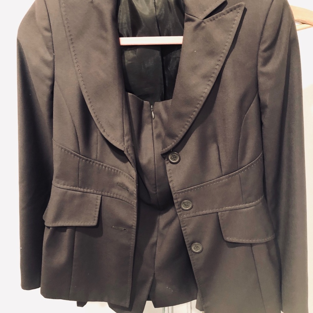 4 suits 3 dresses a top and skirt- all for 650 obo